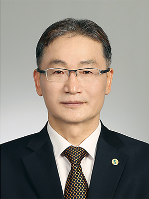 경남교육청 신임 감사관에 임용된 이민재 감사관.(사진=경남교육청)