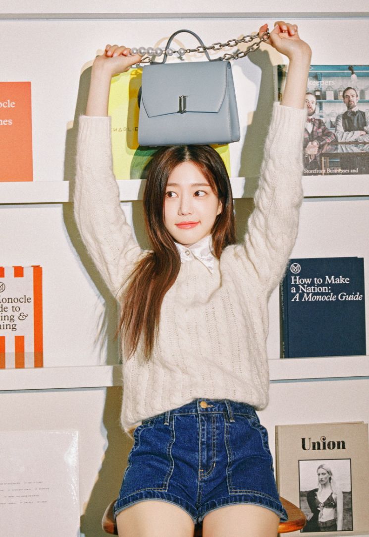 배우 이유비.