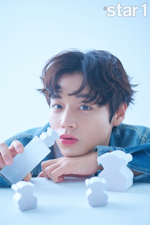 박지훈, 만화 찢고 나온 비주얼