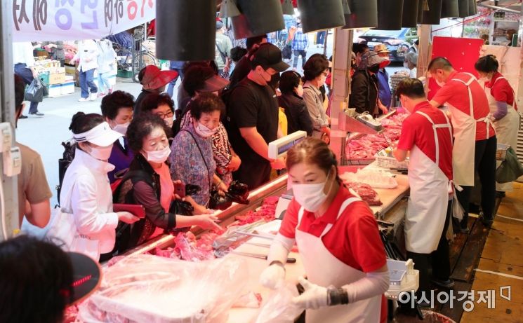 [포토] 추석 앞두고 북적이는 경동시장