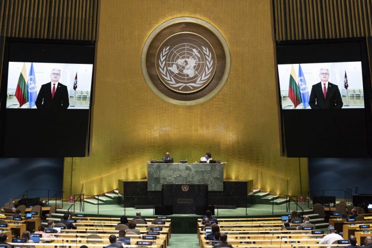 美·中 격투기장 된 유엔 총회…"코로나19 해법 없이 갈등만 확인"