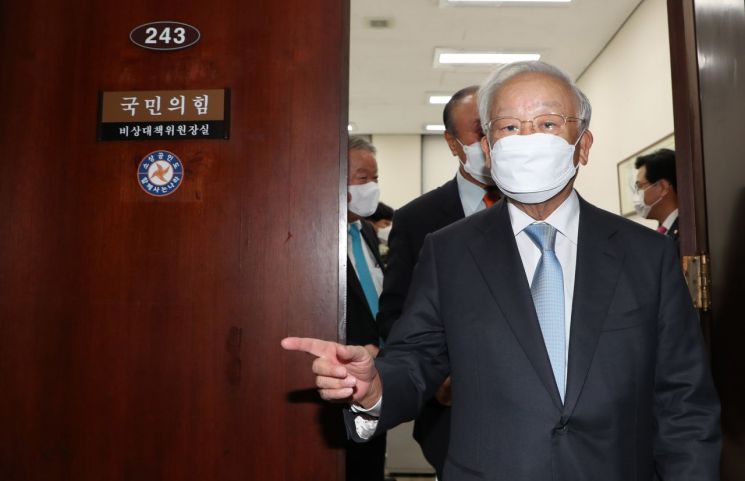 국민의힘 찾은 경총…공정경제 3법 등 우려 전달