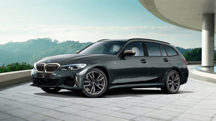 M340i xDrive 투어링 BMW 코리아 25주년 드라비트 그레이 에디션