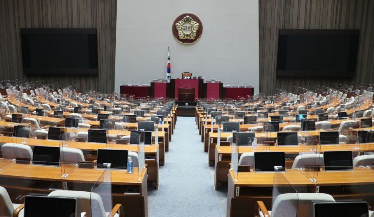 국회, 24일 본회의서 '임대료 인하 요구권' 담긴 임대차보호법 표결