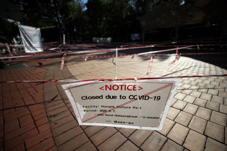 군포서 '가족 모임 한 번에' 7명 감염…원인 모르는 '깜깜이 감염'(상보)