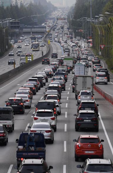 4대 손보사, 車보험 손해율 80%'↓'…업계 "하반기 상승 우려"
