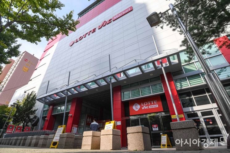 점포 구조조정 속도내는 롯데마트, 홈플러스