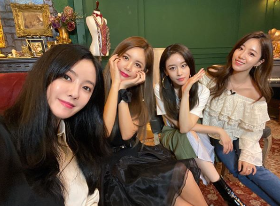그룹 티아라. 사진=지연 인스타그램
