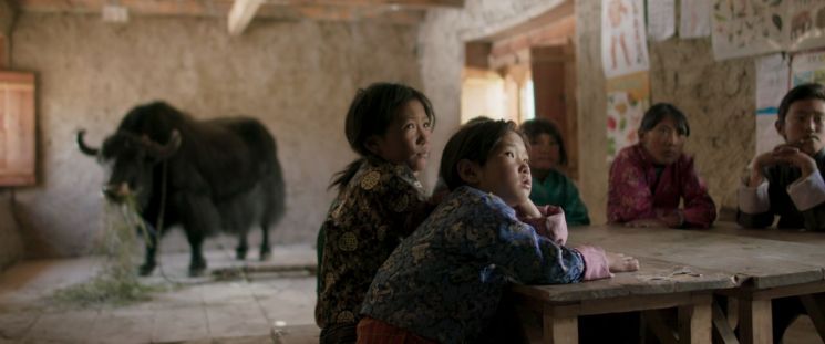 [이종길의 영화읽기]함께 사는 삶, 부탄의 행복 교육법