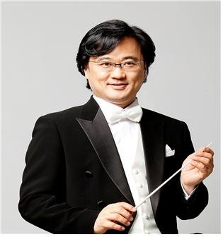 윤의중 국립합창단 단장 겸 예술감독
