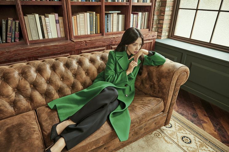 독보적인 우아함, 박신혜