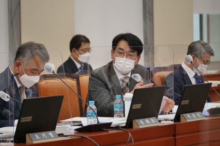 "관치금융 '한진해운 파산' 결정이 국내 해운업 위기 가져와"