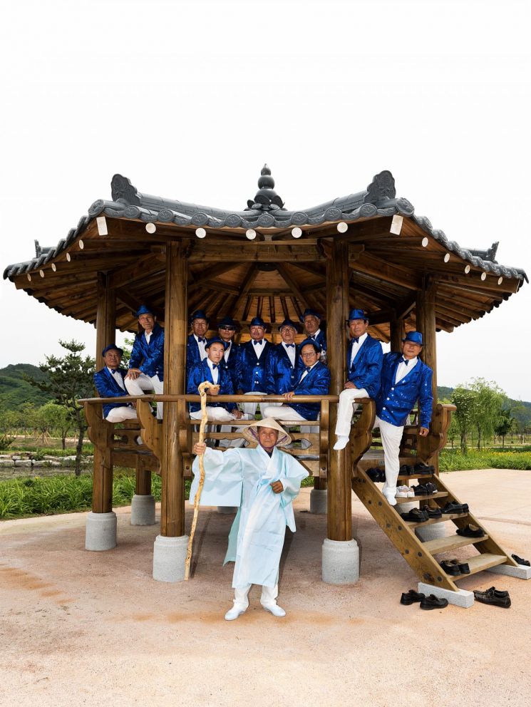 [갤러리 산책] 전국노래자랑이 담아낸 한국인의 초상
