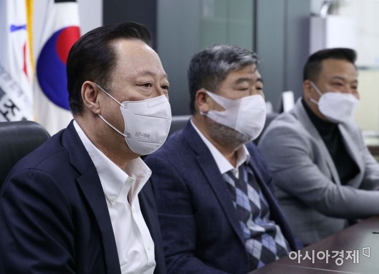 [포토] 인사말하는 박용만 회장