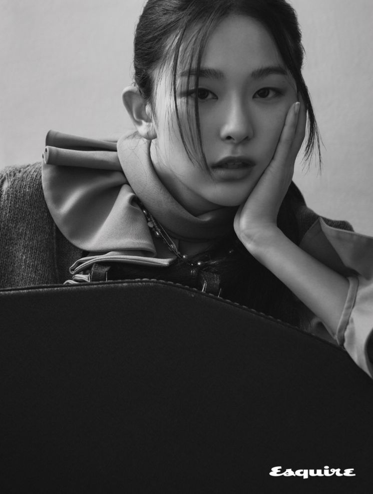 한결 성숙해진 슬기의 가을 패션