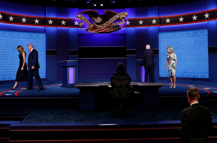 [美대선 TV토론] 트럼프 "김정은과 좋다" 언급에 바이든 "유럽 침공전 히틀러와도 좋았다"(종합2보)