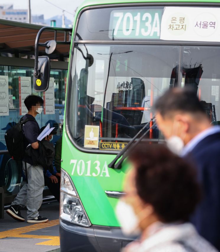 "마스크 안쓸거야" 폭행에 난동…그러다 쇠고랑찬다