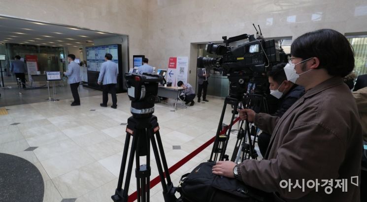[이건희 회장 별세]삼성 분위기는..."간소한 가족장 준비"