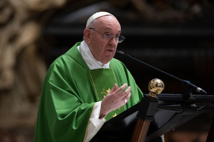 교황, 文대통령 앞 친필 서한 "여러분과 평화를 위해 기도"