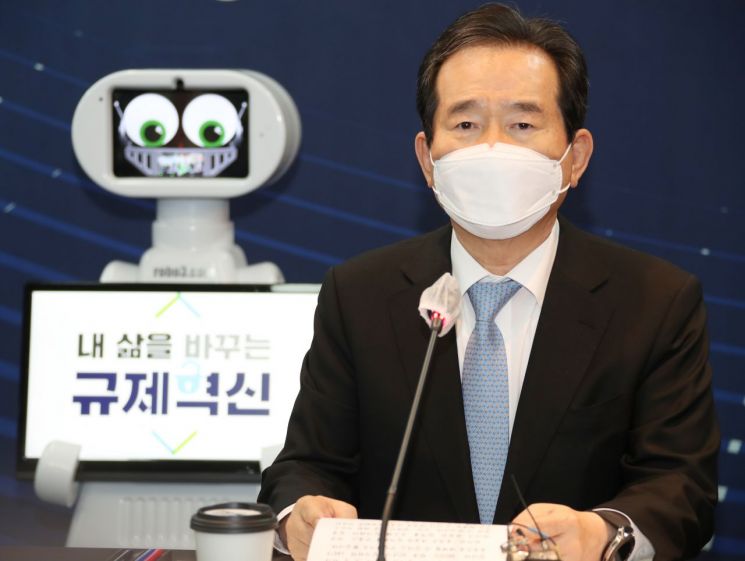 정 총리 "韓, 2023년 세계 4대 로봇강국 진입"