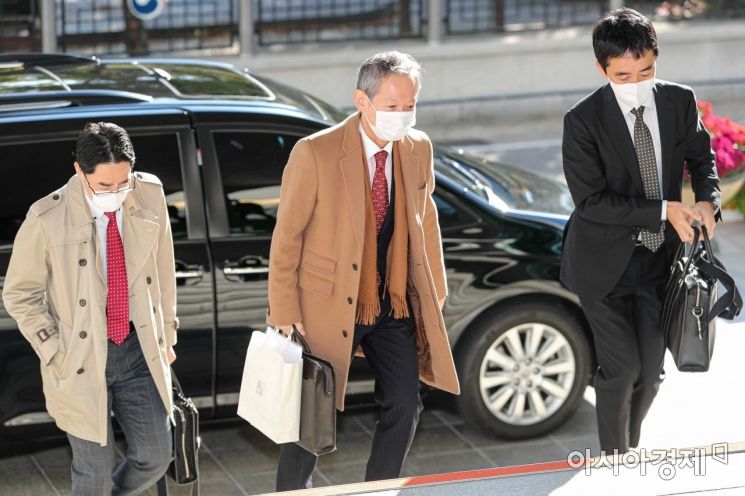 [포토]외교부 도착한 시게키 일본 외무성 국장