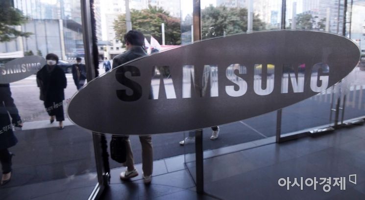 Samsung and LG Electronics, who shined in crisis, continue to perform well this year
