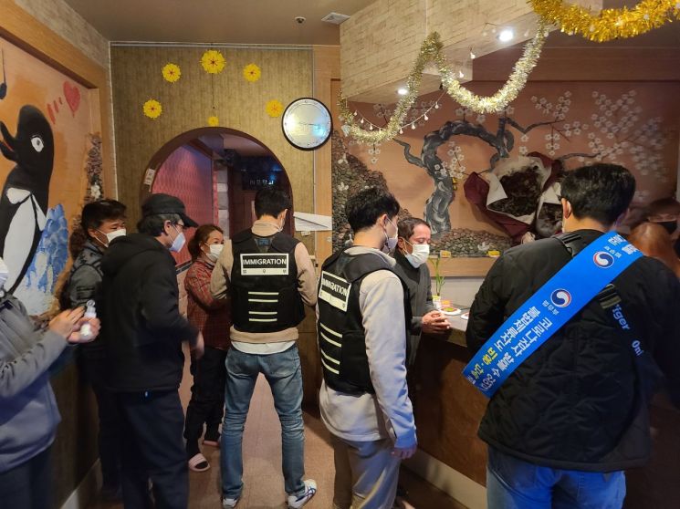 광주출입국사무소 ‘핼러윈데이’ 대비 특별 방역계도 실시