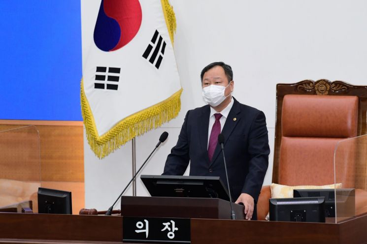 '협치 달인' 김인호 서울시의회 의장 '세월호 갈등' 해결