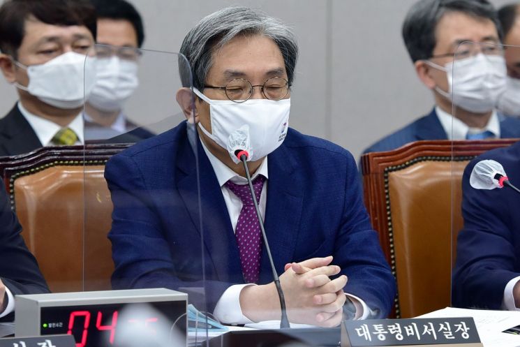 [종합] "광화문 집회 주동자는 살인자" 고함 친 노영민…이후 "과했다" 유감 표명