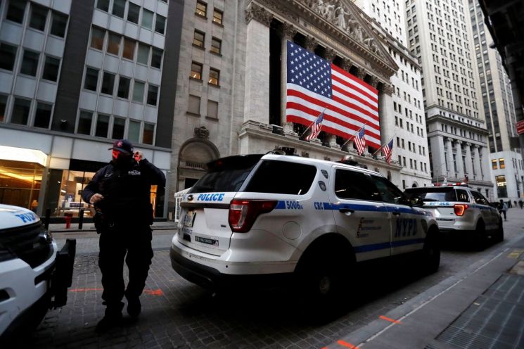 미 금융시장, 기술주·국채 강세‥은행주 급락