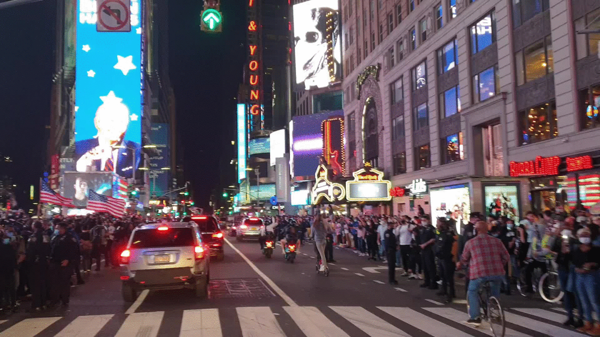 [르포] "도널드, 당신 해고야" 축제의 장 된 맨해튼
