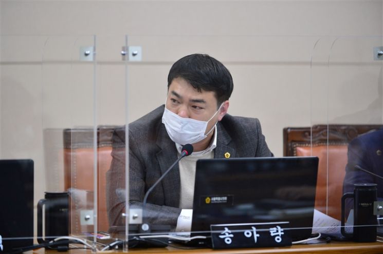 서울시의회 사무처 직원 8년 이상 근무자 20% 넘은 이유 뭘까?