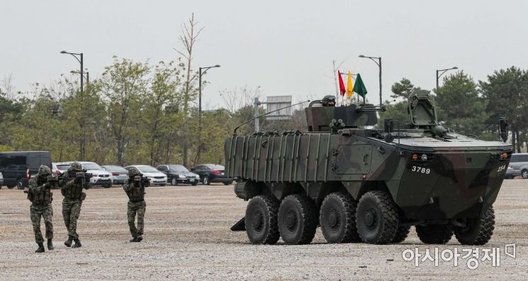 "각광 받는 군용 지상무인차량, 체계적인 개발이 중요"