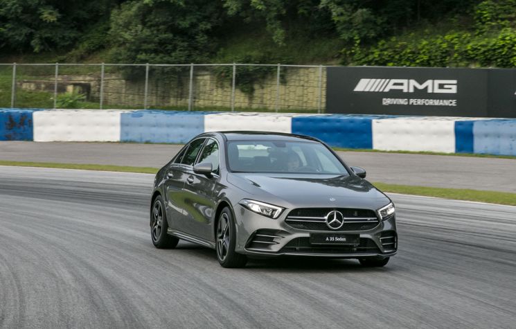 Mercedes-Benz Launches High-Performance AMG A 35 Sedan... Price Set at 59.2 Million KRW
