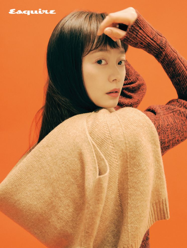 전소민, 한 입 베어 문 사과
