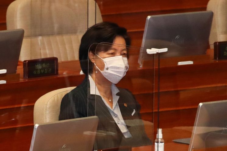 조국 "윤석열 '국민의 검찰' 발언, 대통령 통제 안 받겠다는 뜻"