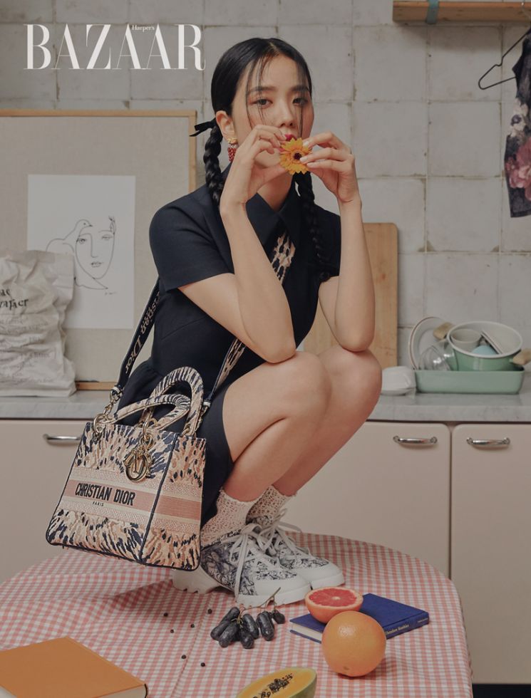 블랙핑크 지수, 일상에서도 빛나는 러블리함