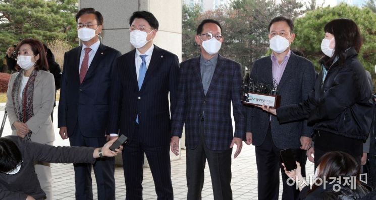 [포토] 대검 찾은 국민의힘 법사위원들