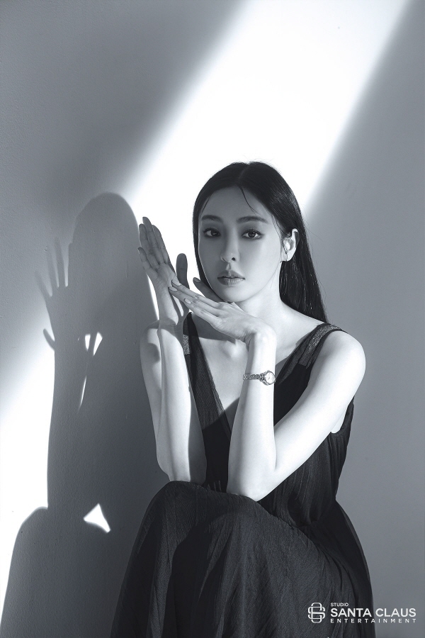 '우아·시크·청초' 이다희