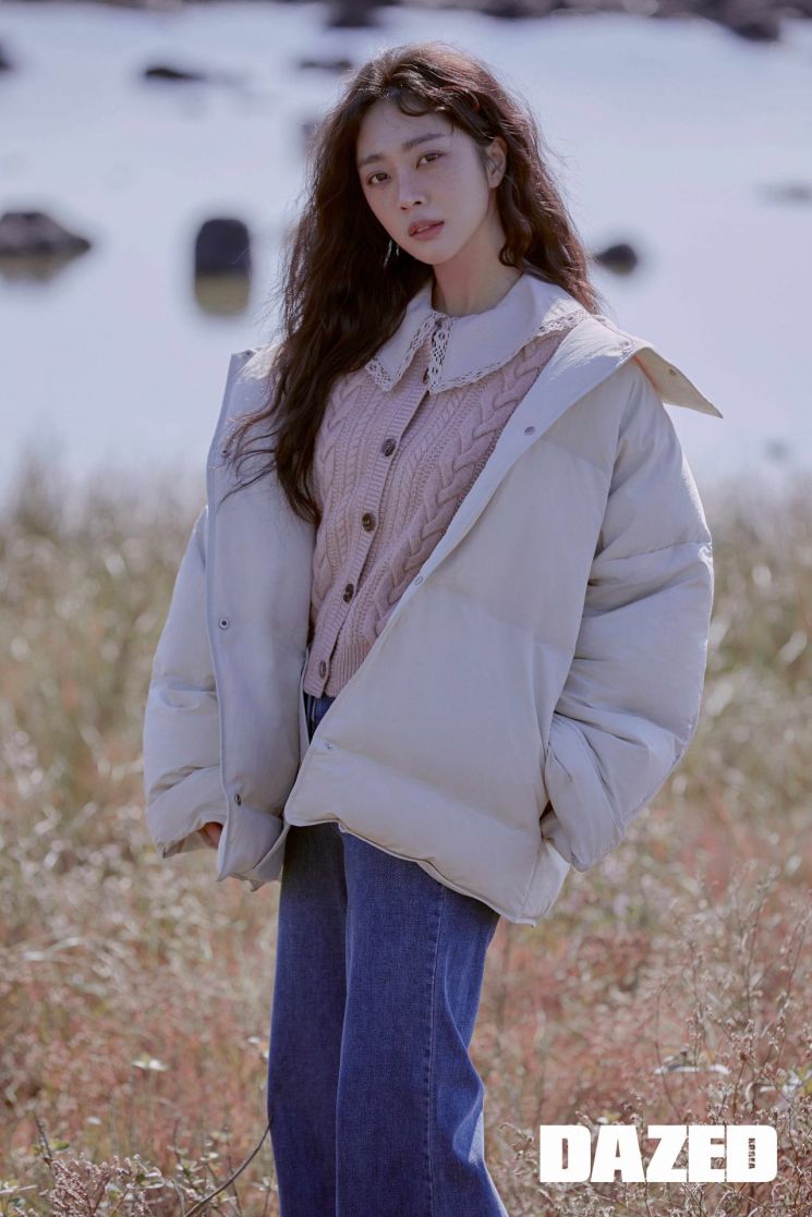 조보아, 주근깨와 붉은 뺨