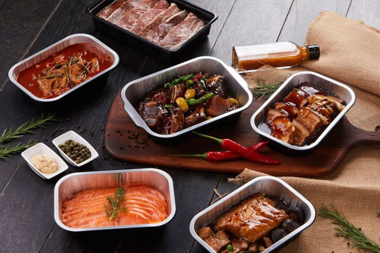 호텔룸·셰프 도시락…연말 조용한 '셀프 회식' 뜬다