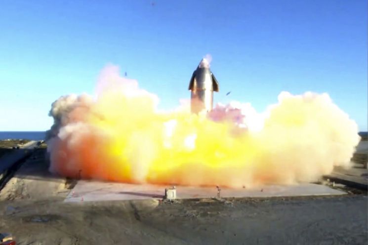 스페이스X 화성 유인우주선 시제품, 발사 후 착륙도중 폭발  