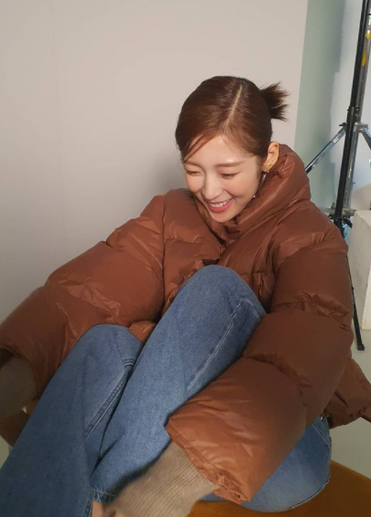 오마이걸 아린 숏패딩 어디꺼?
