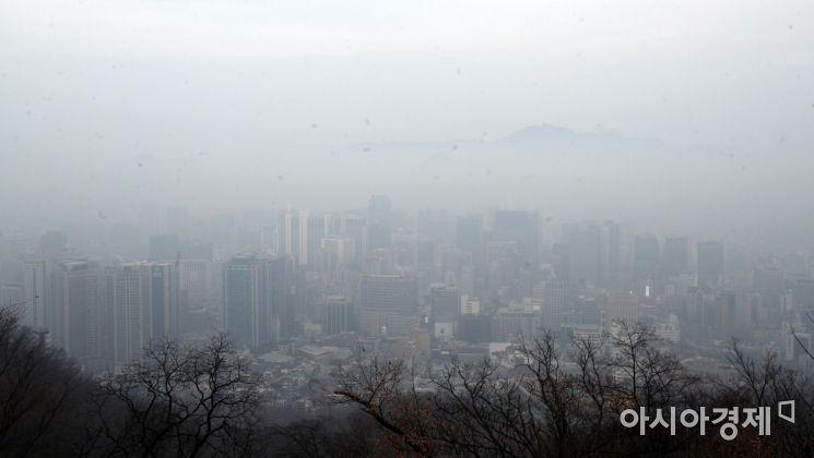 [포토] 미세먼지에 갇힌 서울 도심