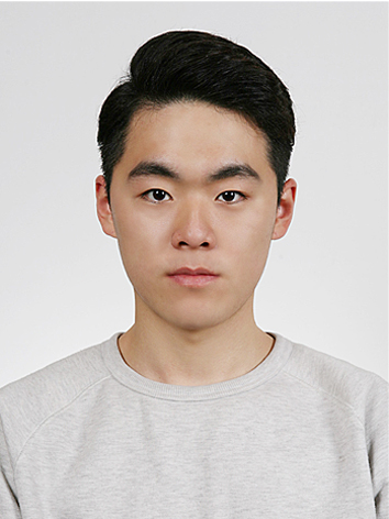 이달 초 경기도 군포시 아파트 화재현장에서 사다리차로 주민 3명을 구해 LG의인상을 수상한 한상훈씨

[사진제공=LG복지재단]