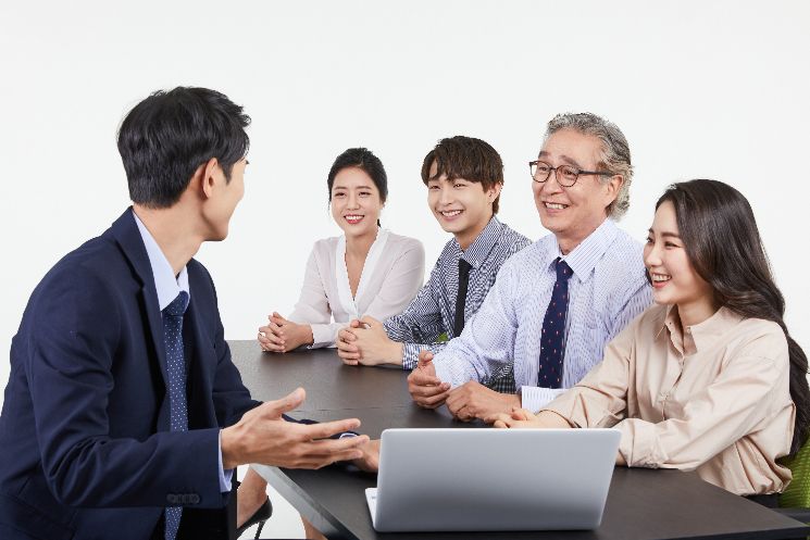 이것이 '찐' 직급파괴…SK이노, 호칭 뿐 아니라 승진도 없앴다