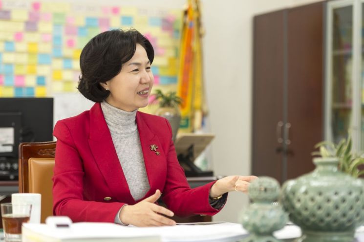 양천구, 폐지수집 어르신에 방한점퍼 지원