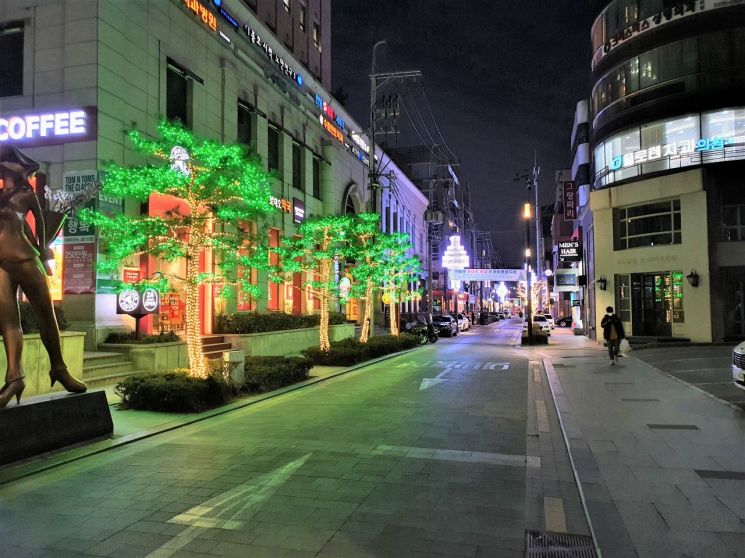 압구정로데오거리 ‘빛의 거리’ 변신