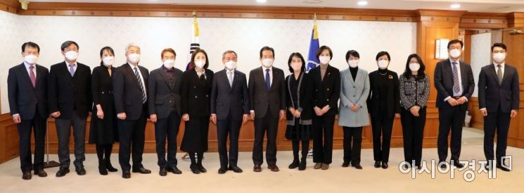 [포토]국가산학연혁력위원회 민간위원 위촉식