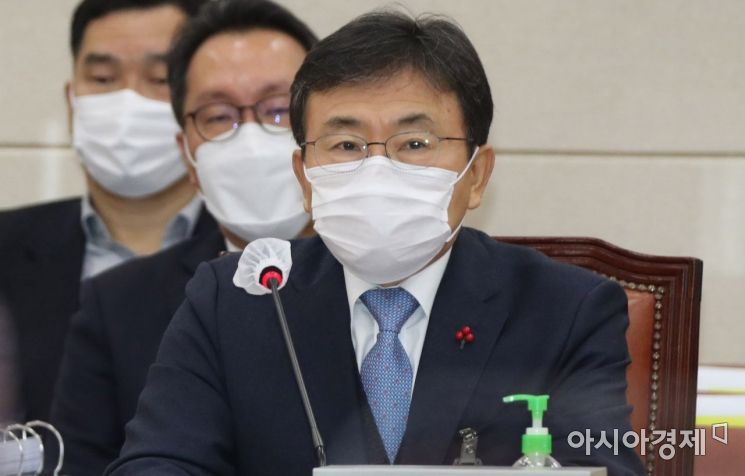 [포토] 답변하는 권덕철 후보자